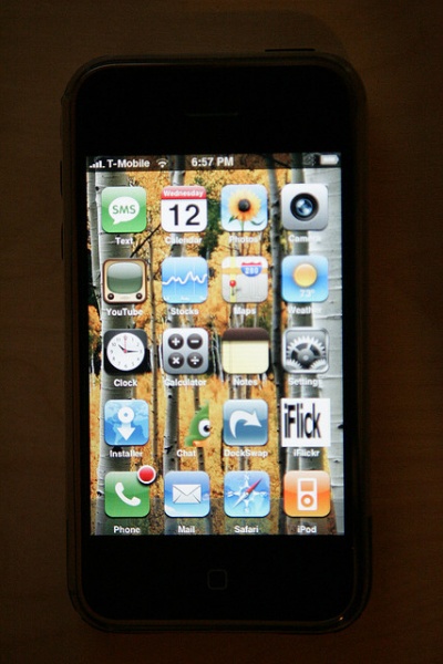 Arquivo:Unlock iphone 1674.jpg
